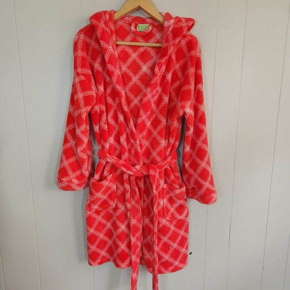 Vera Bradley Other - Vera Bradley fluffy fleece robe hood hooded soft red S/M